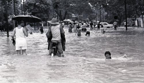 BANJIR KILAT