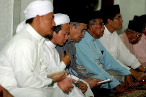 TUN ABDULLAH AHMAD BADAWI