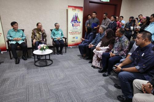 DATUK SERI ANUAR IBRAHIM