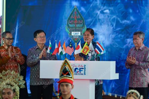 TUN RAMLI NGAH TALIB