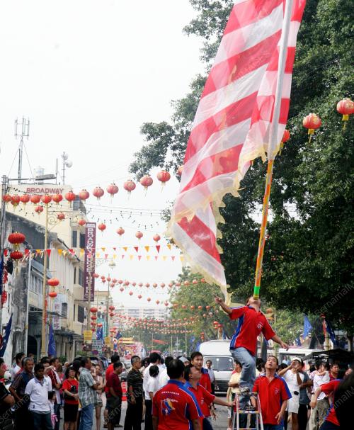 PG11_06022011_CHINGAY