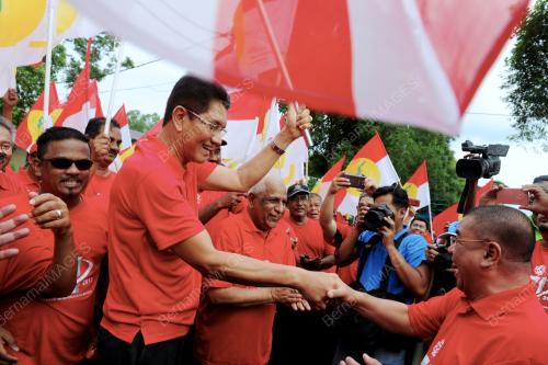 PG11_06052017_SERAH_BENDERA