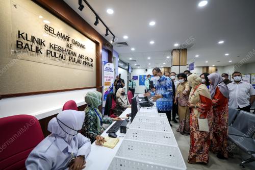 DATUK SERI DR DZULKEFLY AHMAD