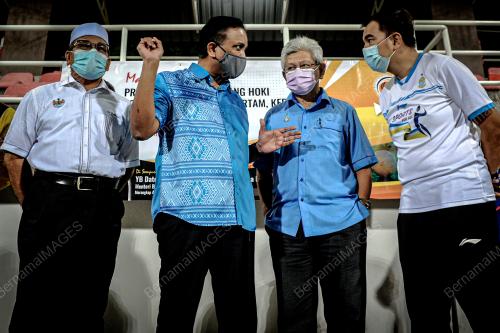 DATUK SERI REEZAL MERICAN NAINA MERICAN