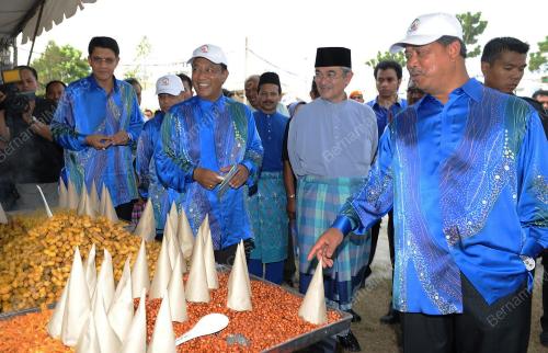 TAN SRI MUHYIDDIN YASSIN