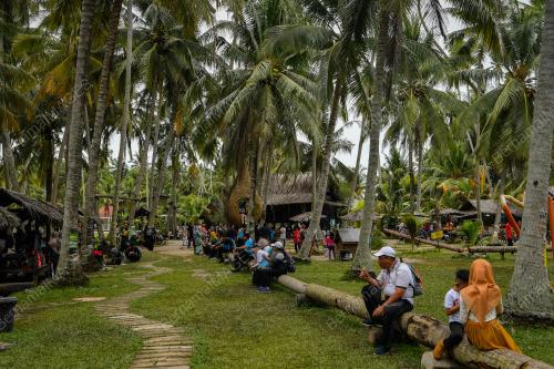 CUTI PERSEKOLAHAN DI KAMPUNG AGONG