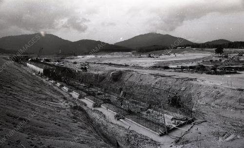 EMPANGAN MENGKUANG