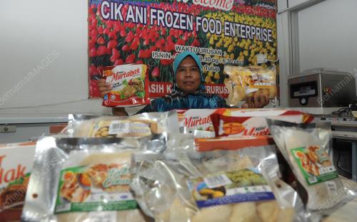 PG11_16082017_MAKANAN_BEKU