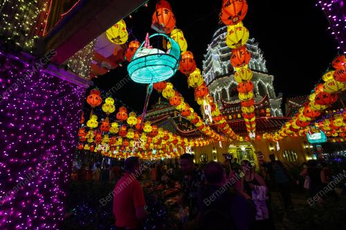 KEK LOK SI