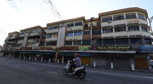 TINJAUAN COVID 19