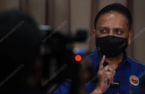 DATUK SERI REEZAL MERICAN NAINA MERICAN