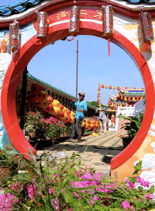 PERSIAPAN TAHUN BARU CINA