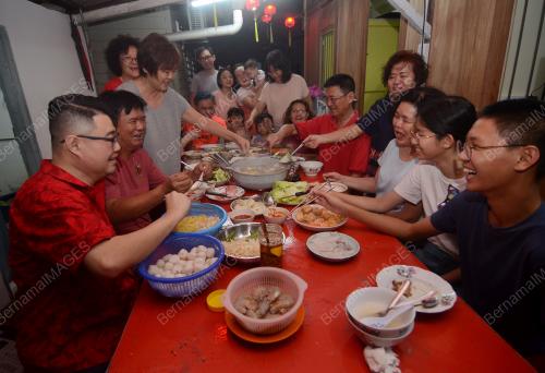 MAKAN BESAR TAHUN BAHARU CINA