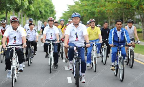 DATUK SERI MOHD NAJIB TUN RAZAK
