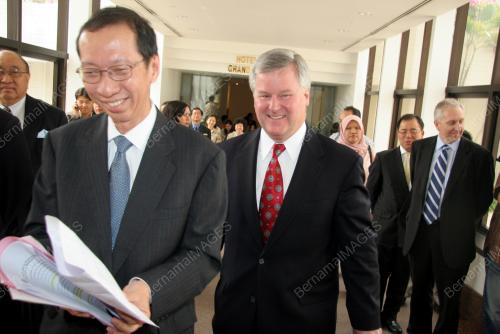 TAN SRI DR KOH TSU KOON