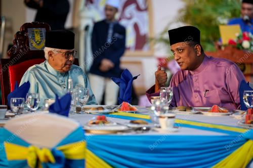 TUN AHMAD FUZI ABDUL RAZAK