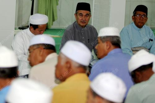 TUN ABDULLAH AHMAD BADAWI