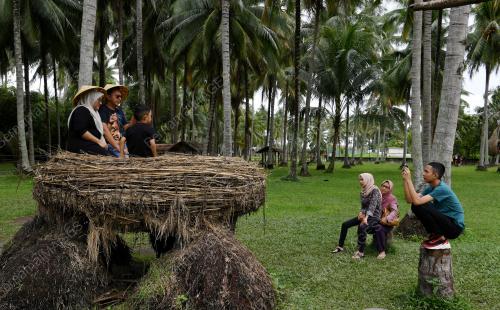 KAMPUNG AGONG