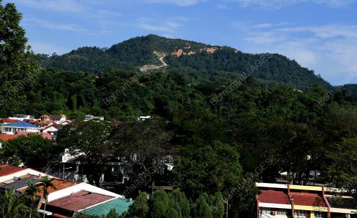 PG12_04052018_PENEROKAAN_BUKIT