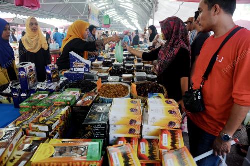PG12_06062016_BUAH_KURMA