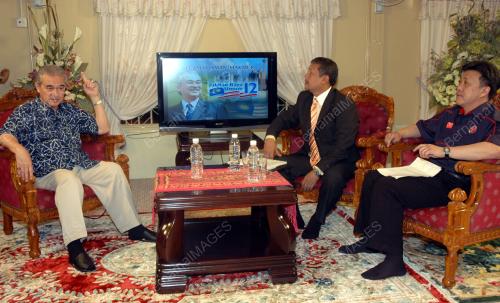 PERDANA MENTERI