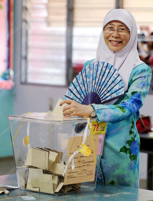 PG12_07052015_PRESIDEN_PKR