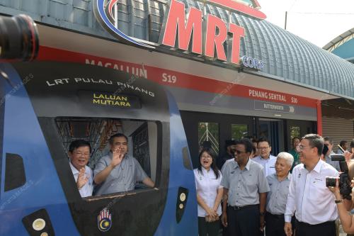 TAPAK PESTA LALUAN LRT