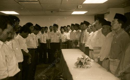 PG12_130490_DPMRASMI_MESYUARATPEMUDAUMNO