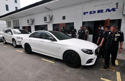 PG12_16112017_KERETA