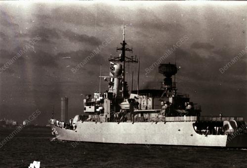 ULASAN ARMADA DIRAJA ANTARABANGSA