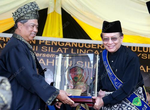 SENI SILAT LINCAH