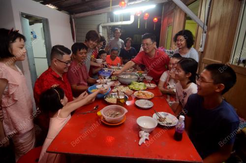 MAKAN BESAR TAHUN BAHARU CINA