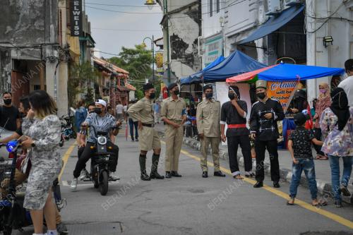 POLIS_SERAGAM LAMA