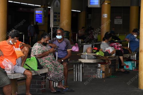 WARGA EMAS TIADA PENEMPATAN