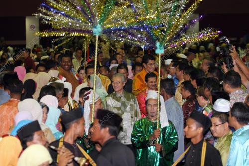 TUN ABDULLAH AHMAD BADAWI