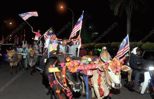 PG12_31082015_KERETA_LEMBU
