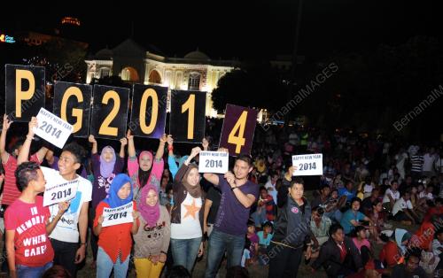 PG12_31122013_ORANG_RAMAI