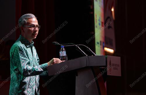 DATUK FAHMI FADZIL