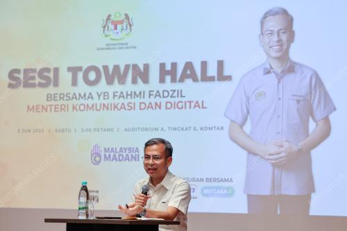 FAHMI FADZIL