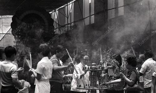 HARI WESAK