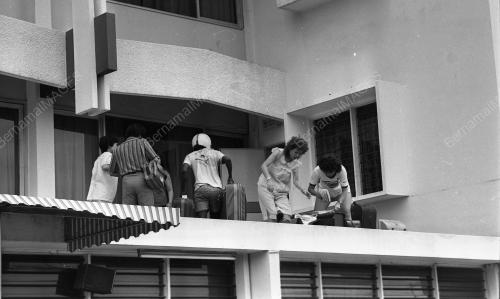 PG13_19012015_KEBAKARAN_HOTEL