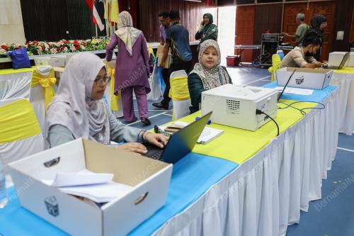 PERSIAPAN PENAMAAN CALON