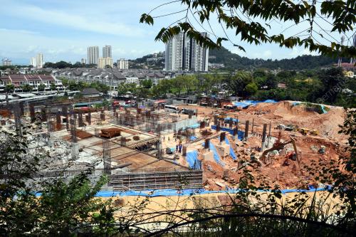 PG13_21102017_TANAH_RUNTUH