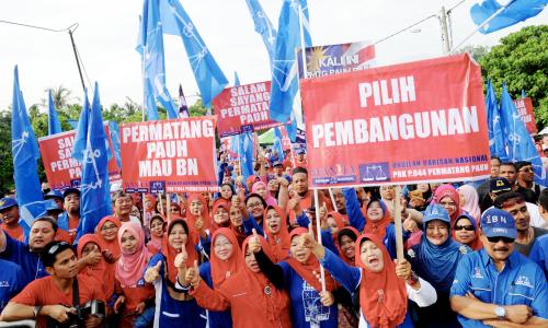 PG13_25042015_PENYOKONG_BN