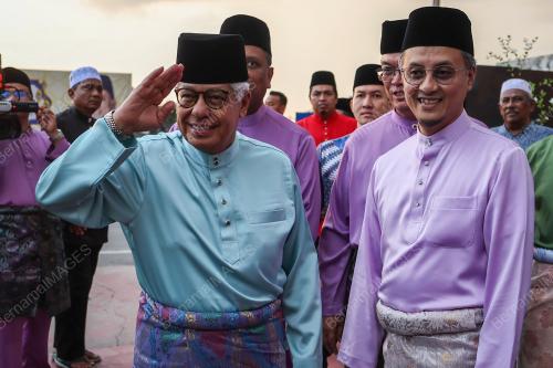 TUN AHMAD FUZI ABDUL RAZAK