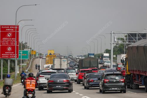ALIRAN TRAFIK AIDILFITRI
