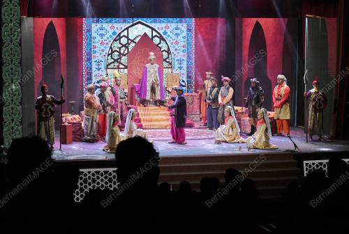 TEATER BANGSAWAN