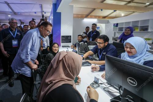 DATUK SERI ANWAR IBRAHIM