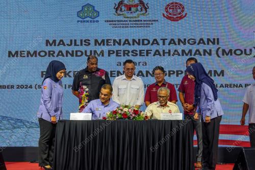 KARNIVAL HARI PENJAJA DAN PENJAJA KECIL