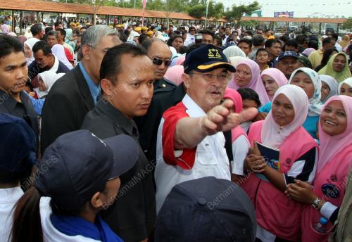 PERASMIAN SEKOLAH